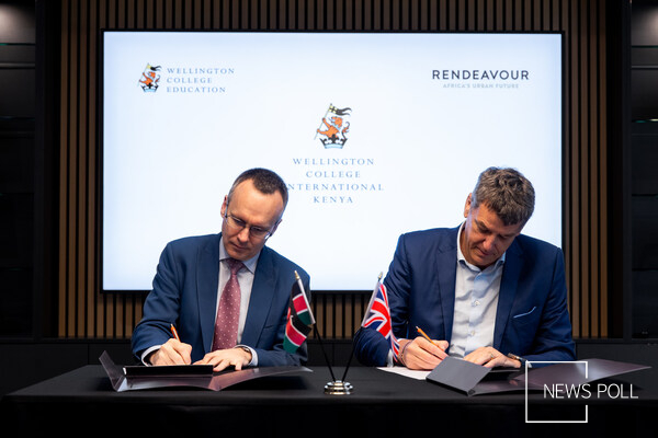 L-R: James Dahl, 15th Master of Wellington College, and Stephen Jennings, CEO and Founder of Rendeavour, owner and developer of Tatu City, during the official announcement of Wellington College International Kenya, a global British school that will open in Tatu City, Kenya, in September 2028.